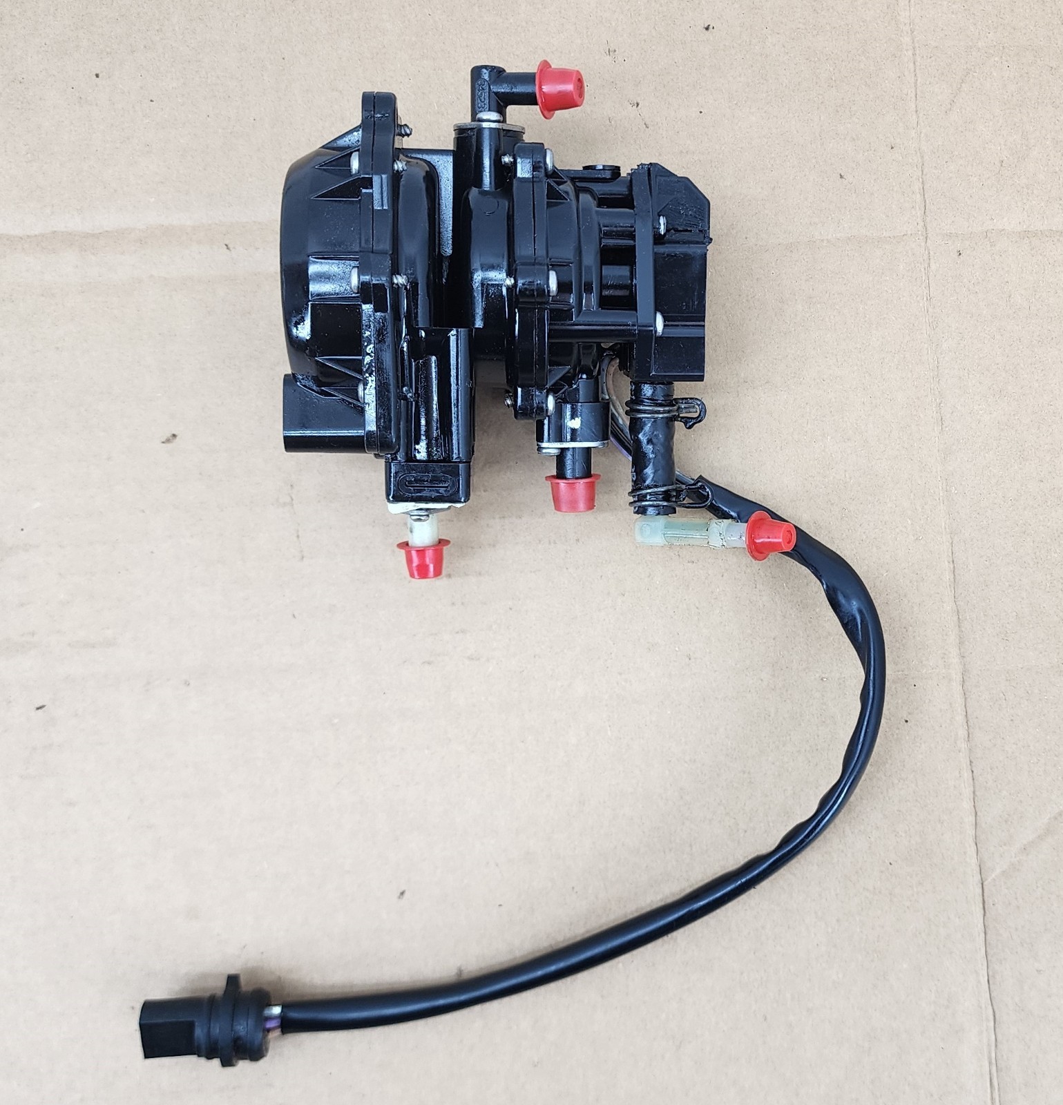 90-250 HP Johnson Evinrude OEM VRO Fuel/Oil Pump Assy 1993-2001 5004554