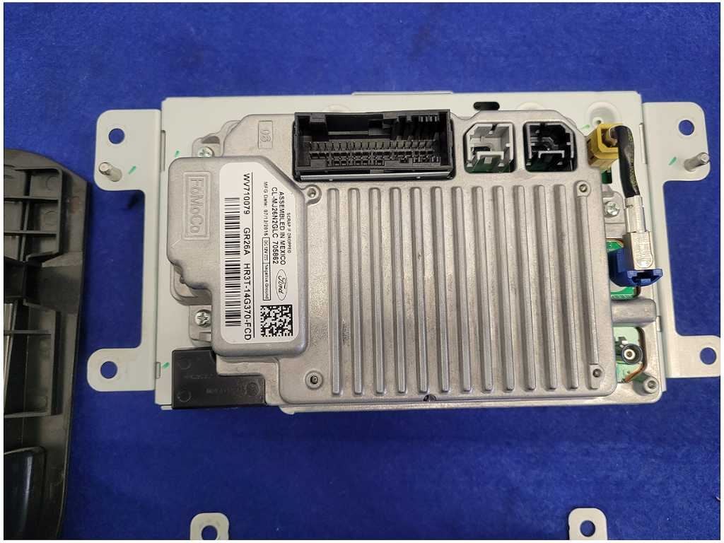 2016 Ford Mustang GT S550 Sync 3 Receiver Nav Audio Face Plate Heated 2825