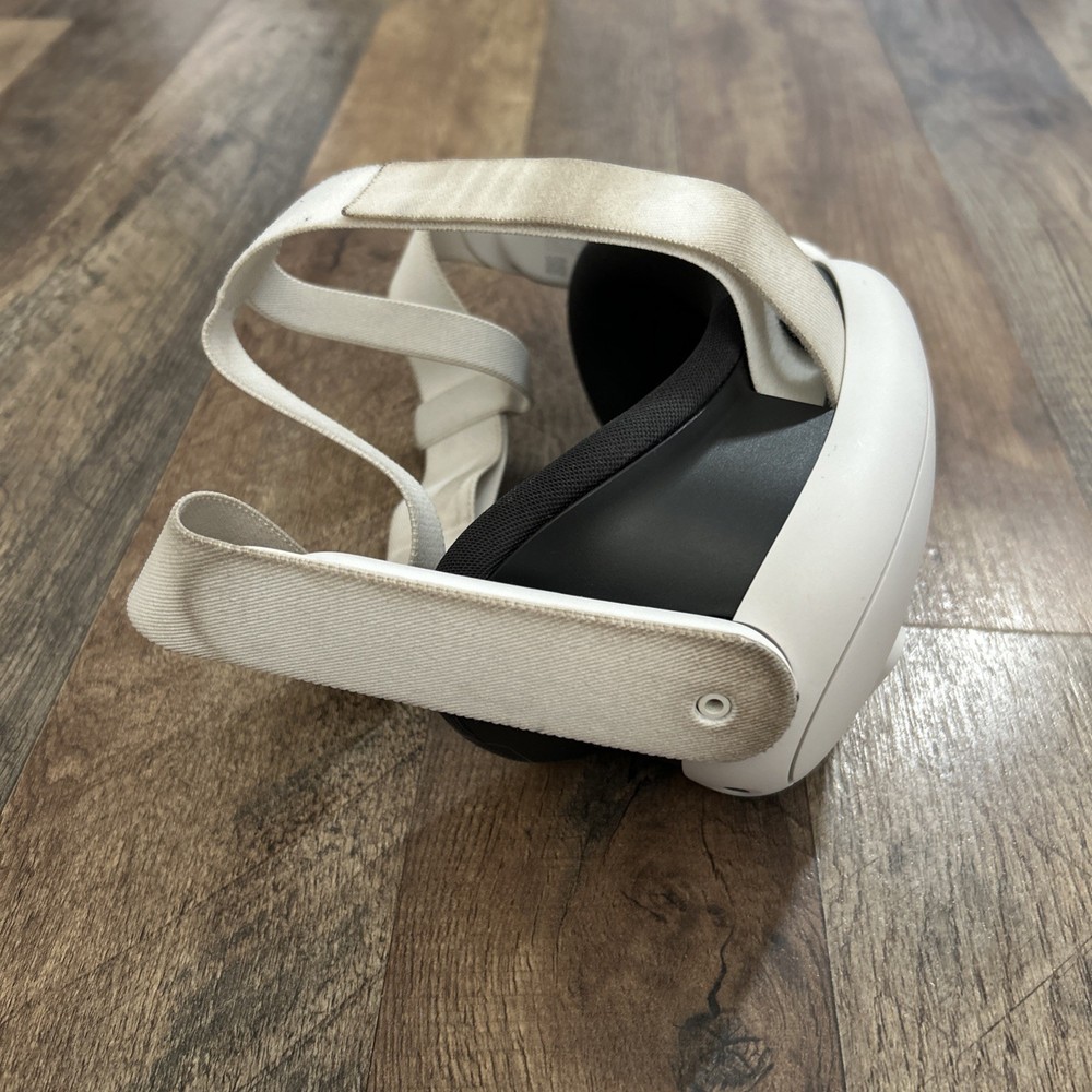 Meta Oculus Quest 3 - 512GB - Headset ONLY - Good Condition -