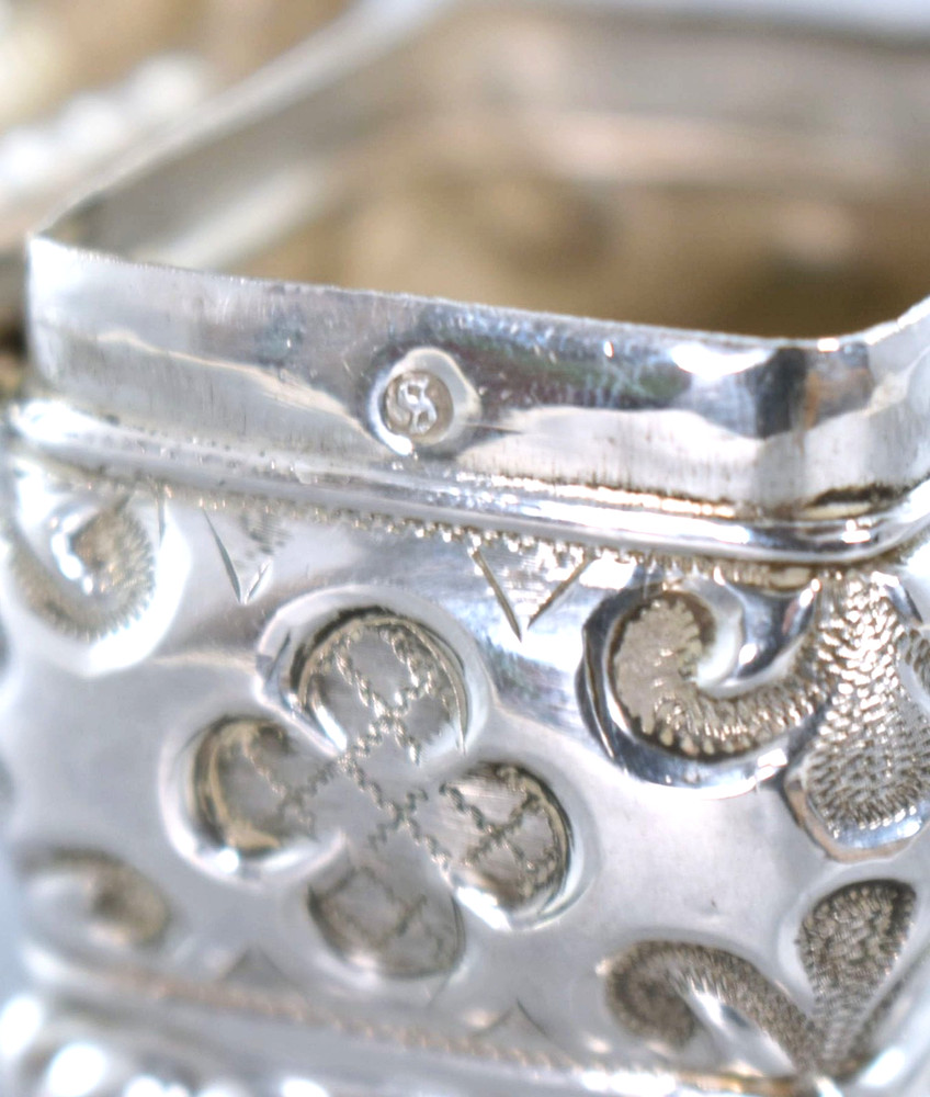 ANTIQUE DUTCH SILVER REPOUSSE TRINKET BOX 1877
