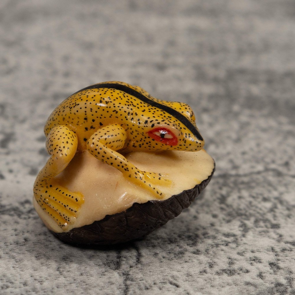 Vintage Frog Tagua Carving