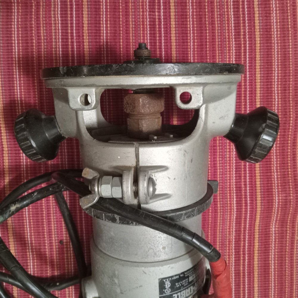 Porter Cable Router Model 6902 With Router Bade Model 1001