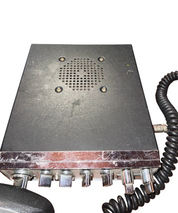 CONNEX 3300 AM/FM CB Radio w/ Uniden Bearcat Microphone – 40 Channel