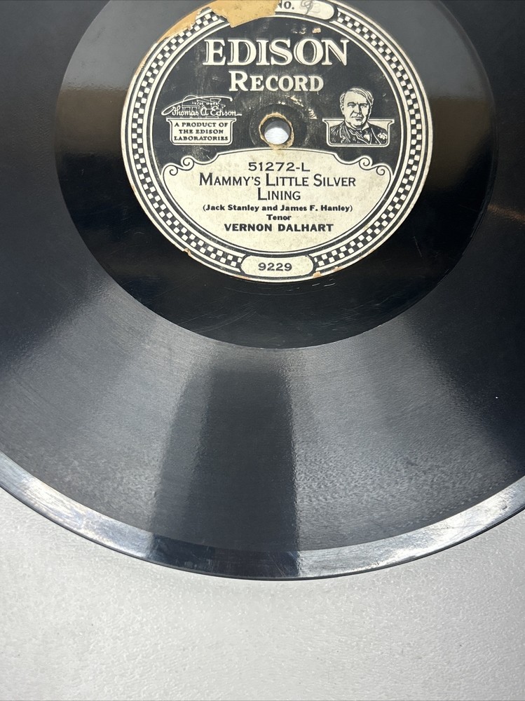 Edison Diamond Disc Phonograph Record, Mammy’s Little Silver Lining,Memory Isle