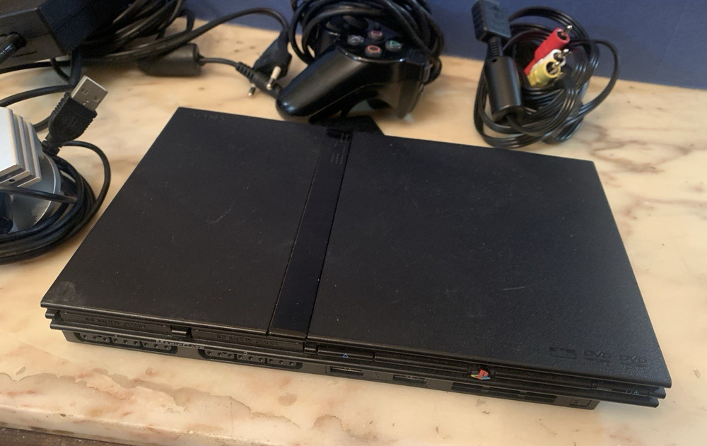 SONY SLIM CONSOLE PLAYSTATION 2 WORKING PS2 SCPH-77004 working