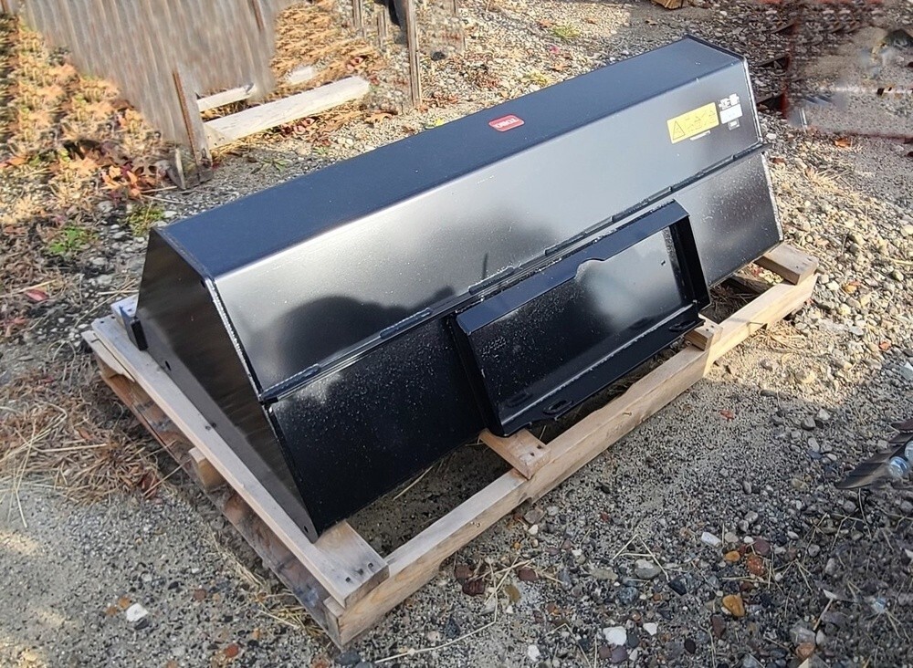 New 2021 TORO Bucket