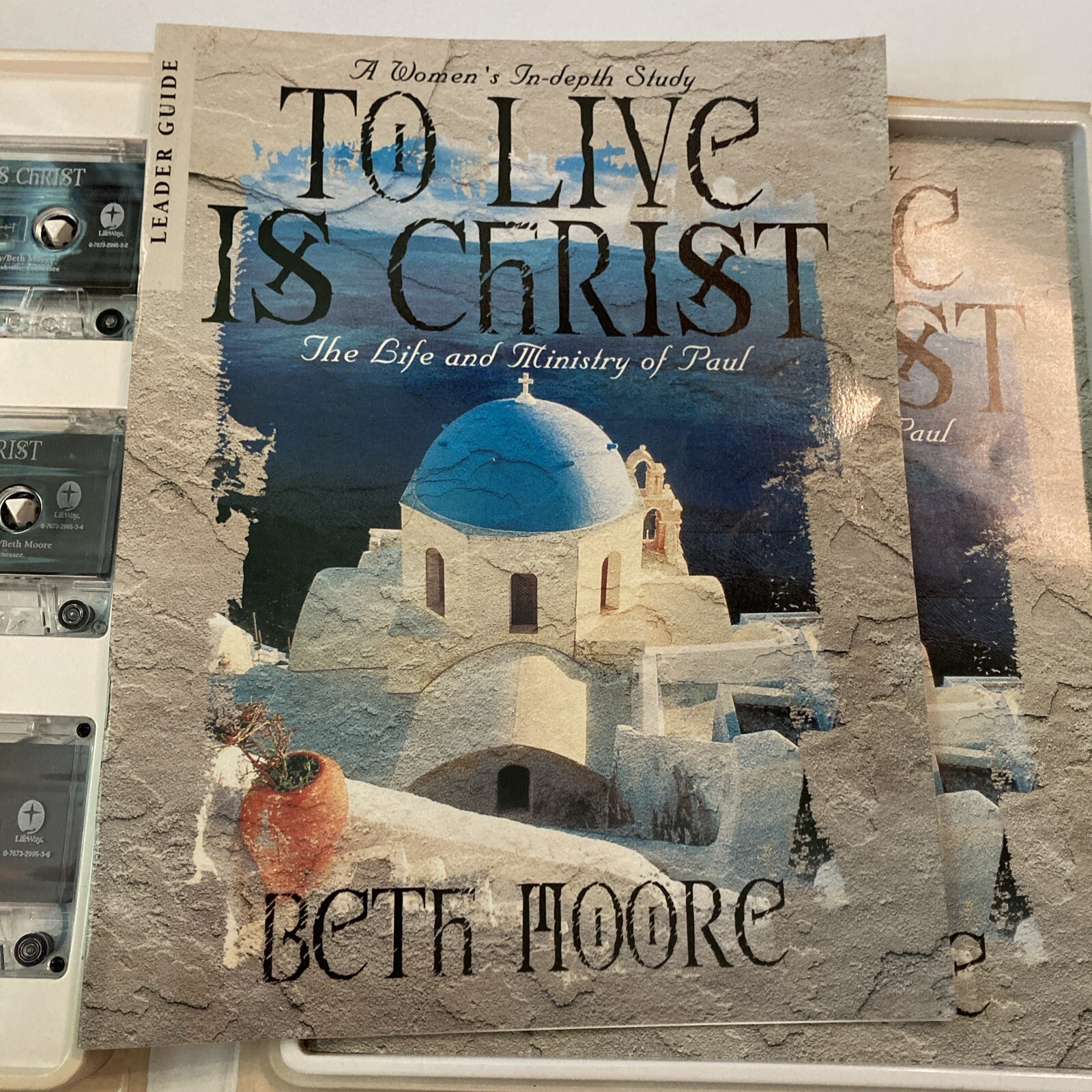 Beth Moore To Live Is Christ: The Life & Ministry of Paul Cassette Leader Kit