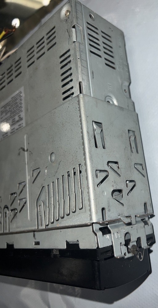 Alpine CDM-7857 Old School No Remote