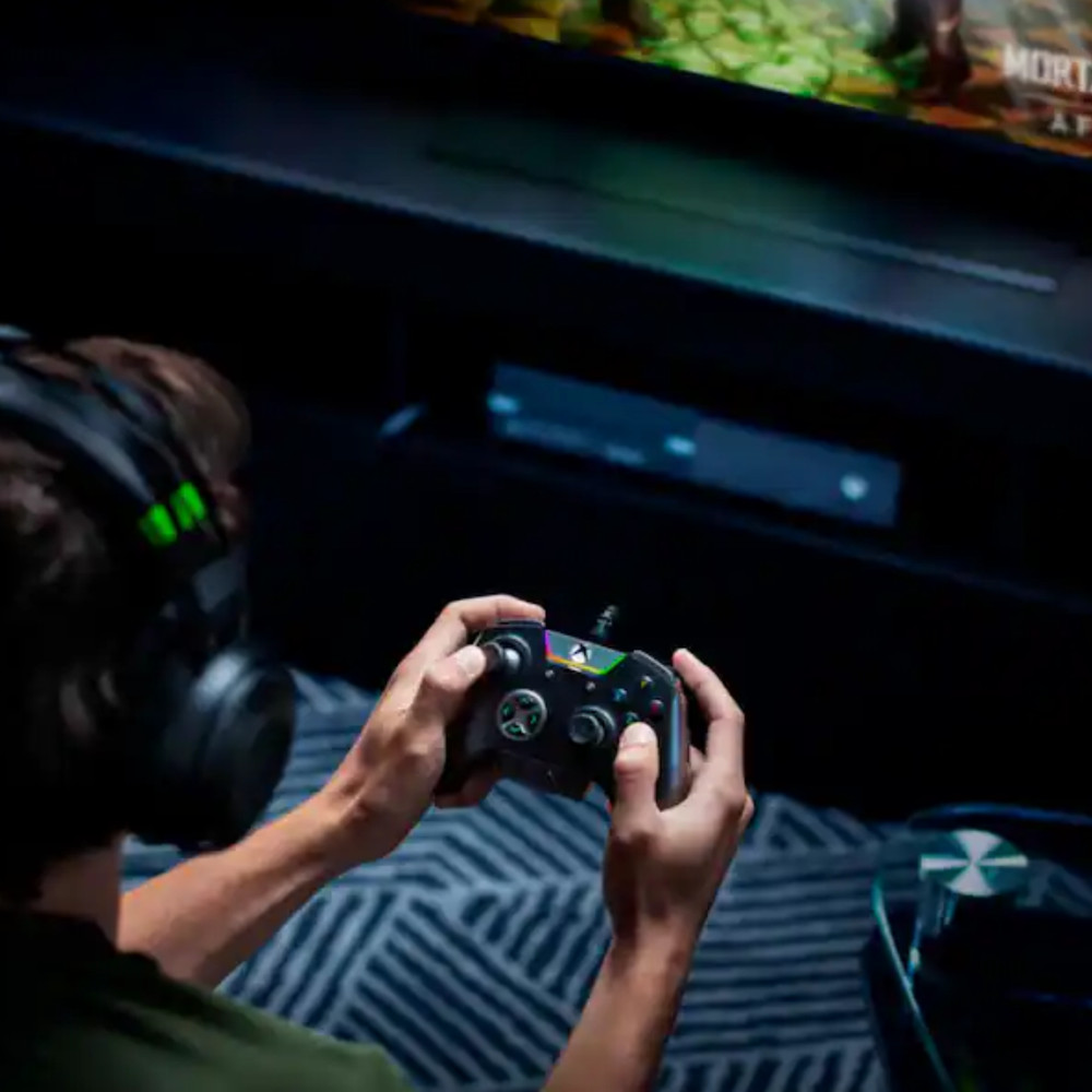 Razer Wolverine Ultimate Wired Gaming Controller for Xbox One & Windows PC - NEW