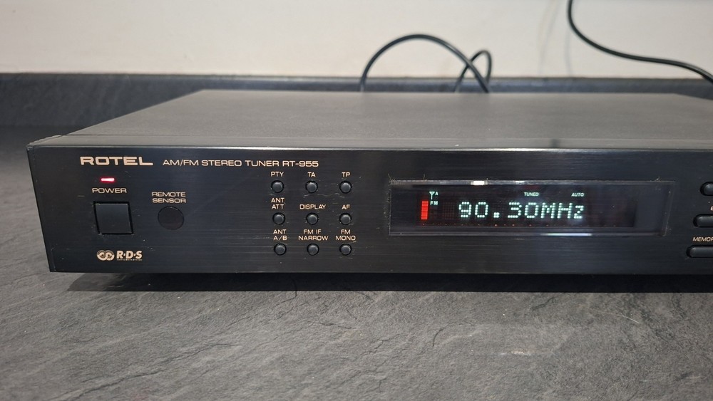 Rotel RT-955 RDS AM/FM Tuner Separate