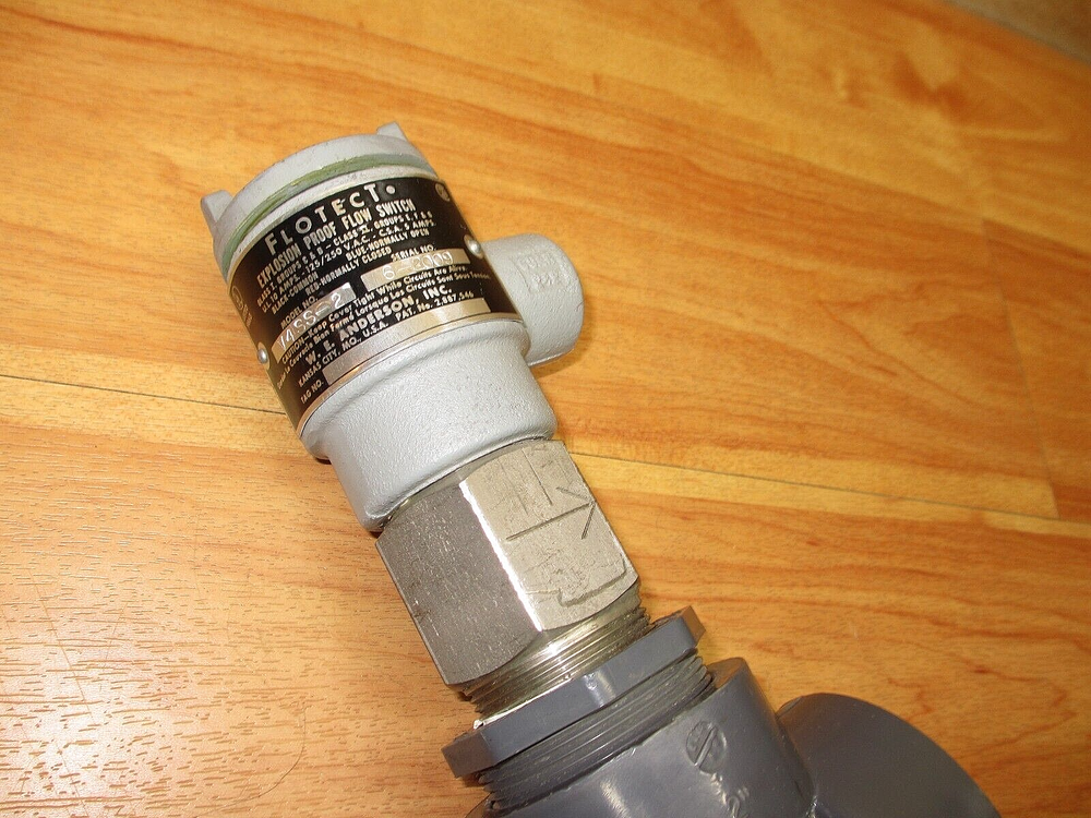 Flotect V4SS-2 *USED?* Explosion Proof Flow Switch W.E. Anderson