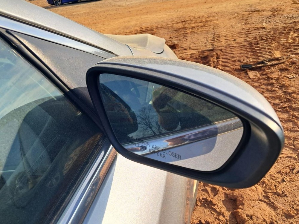 200 2016 Glove Box 5015842