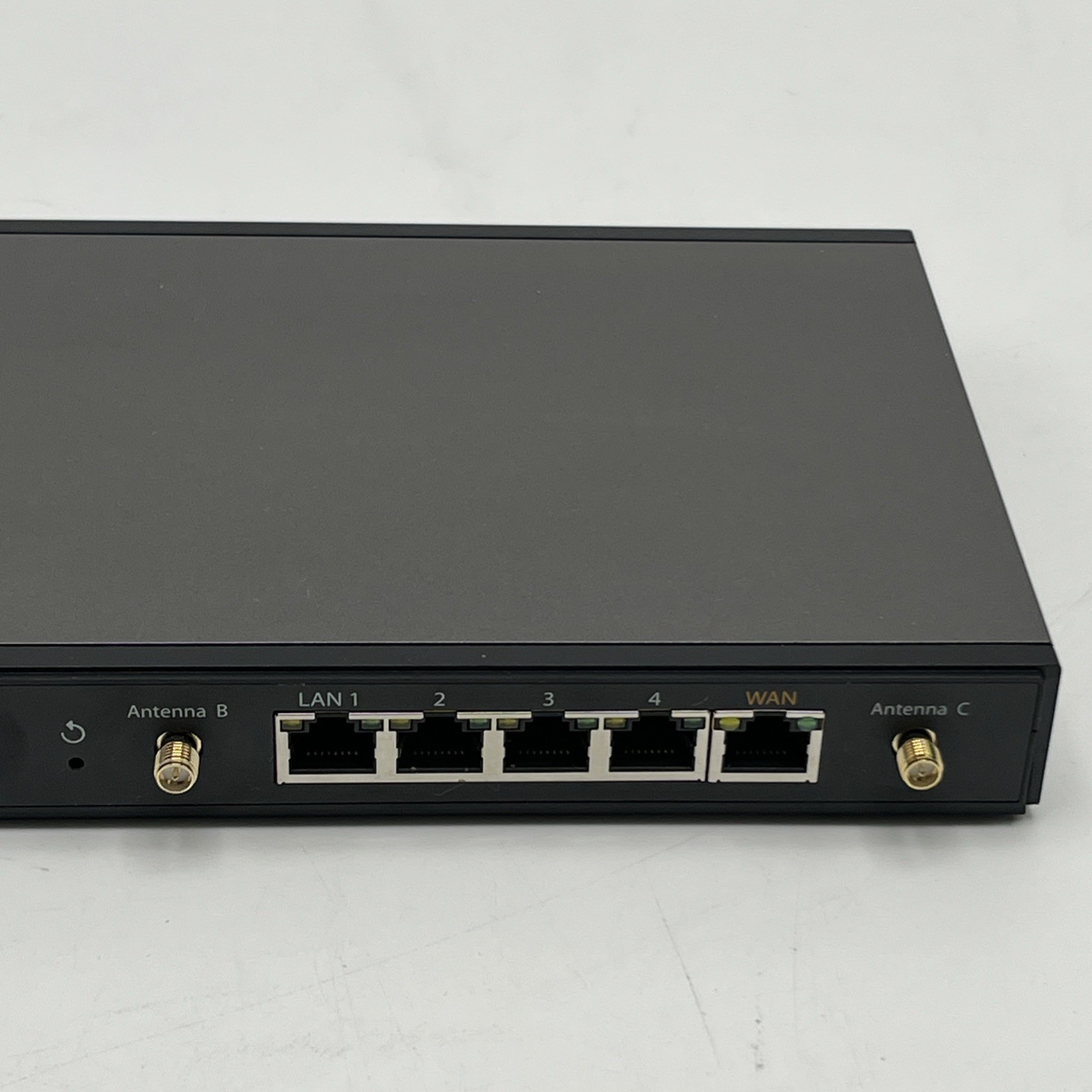 Peplink Pepwave Surf SOHO MK3 WiFi Router SUS-SOHO-T Dual-Band Professional