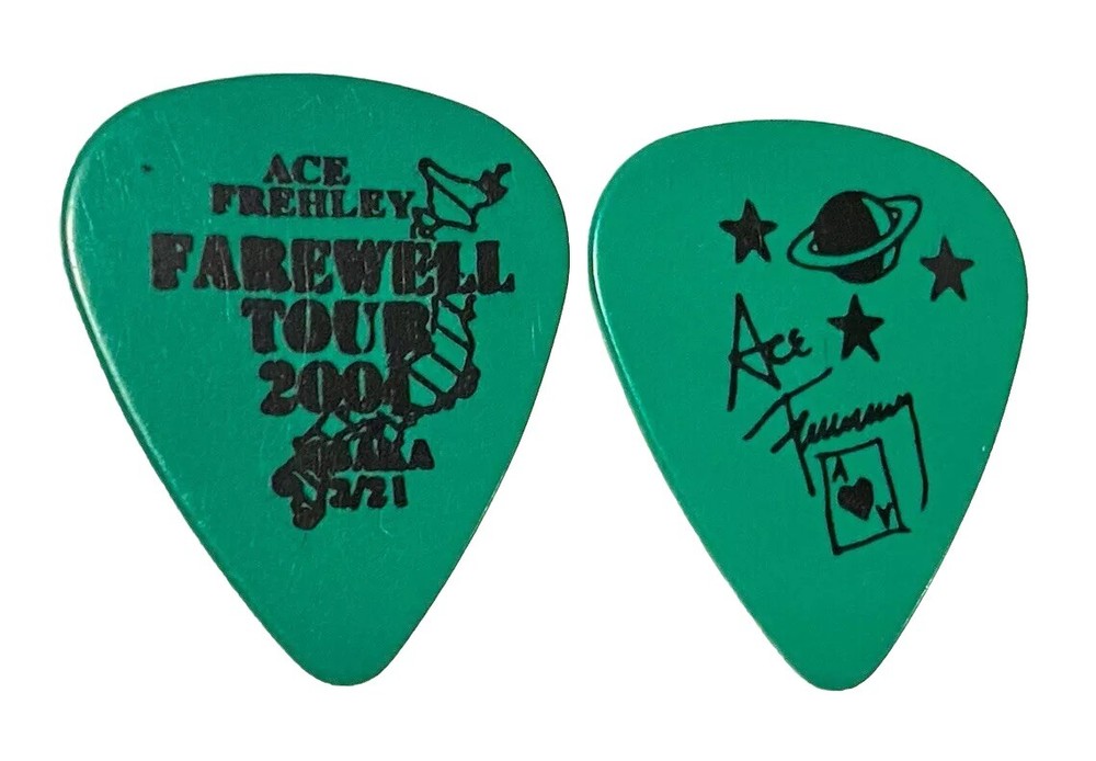 Kiss  Ace Frehley Guitar Farewell Tour 2000/2001  Osaka City Japan 3/21/2001