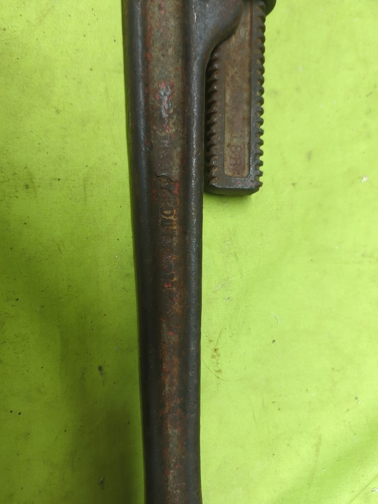 18 Inch Pipe Wrench
