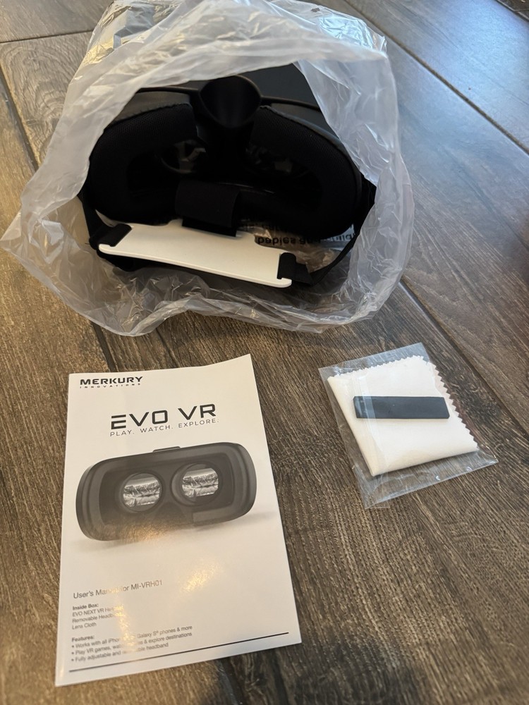 EVO VR Virtual Reality Headset For Smartphone Box Open But Never Used
