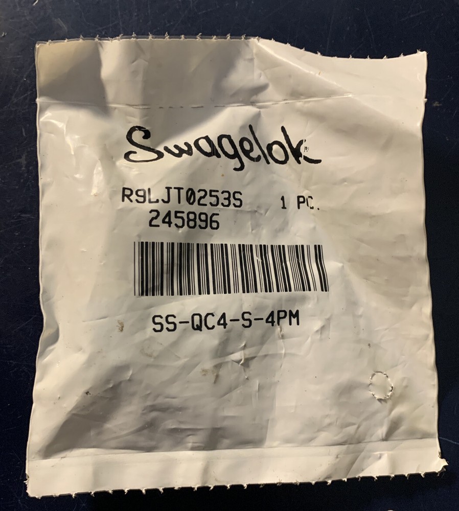 Swagelok SS-QC4-S-4PM 1/4" Quick Connect Stem Valve