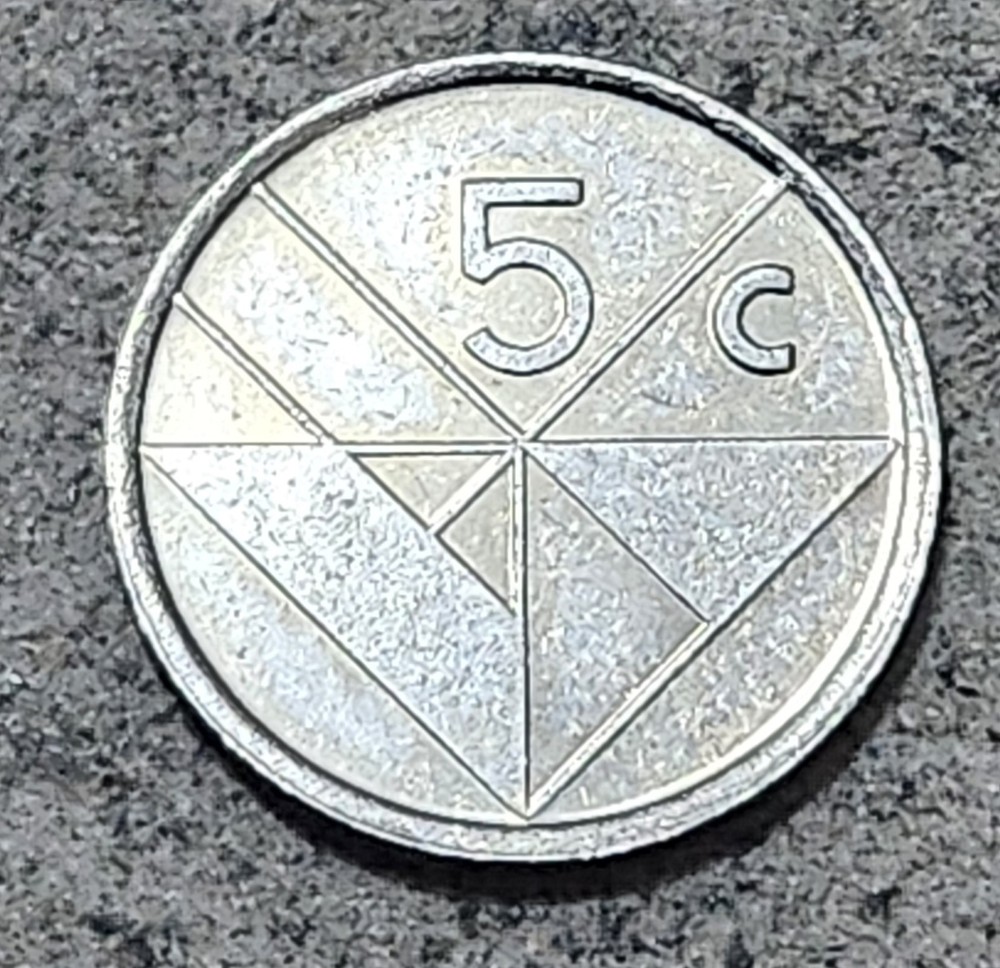 ARUBA 🇦🇼 FIVE (5) CENTS COIN 1992