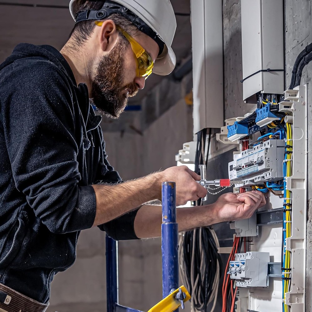 4 Way Water Key with Slotted & Phillips Screwdrivers Multi-Function Tool