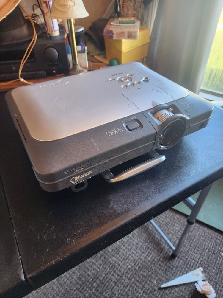Sharp Notevision XG-C50X LCD PROJECTOR