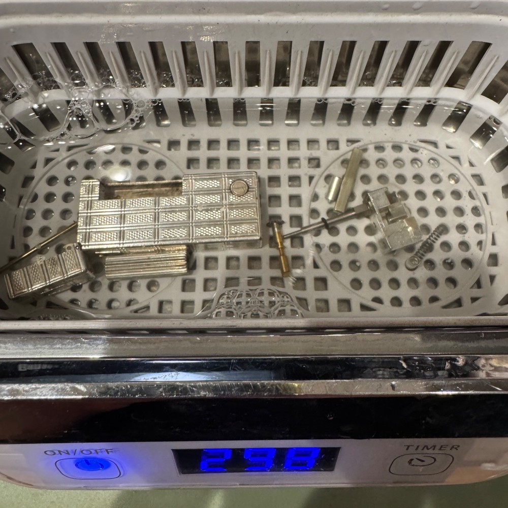 Dunhill Lighter Architectural Grille Pattern _Ultrasonically Cleaned_Working