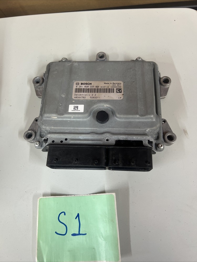 OEM Cummins Bosch Denoxtronic ACM 2.2 Doser Control Module  5283311 A034v72
