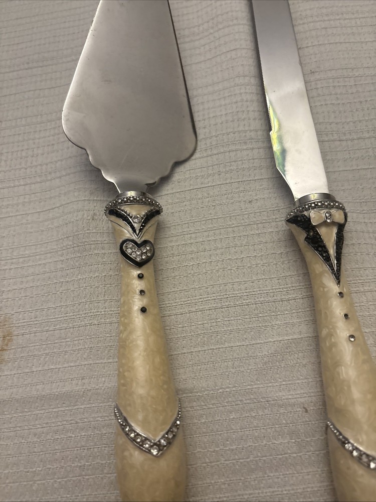 Things remembered his And Hers Cake Server And Knife