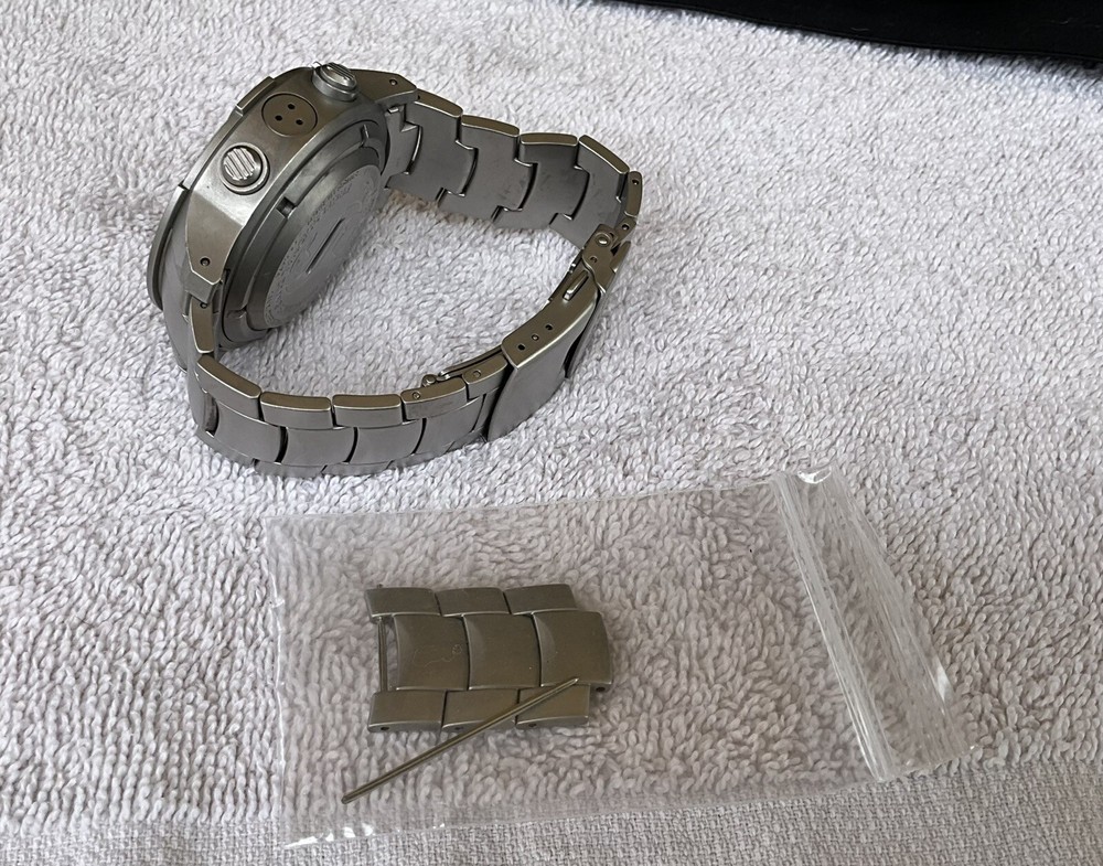 Scubapro Mantis 2.0 Complete Dive Watch, Computer & Accessories