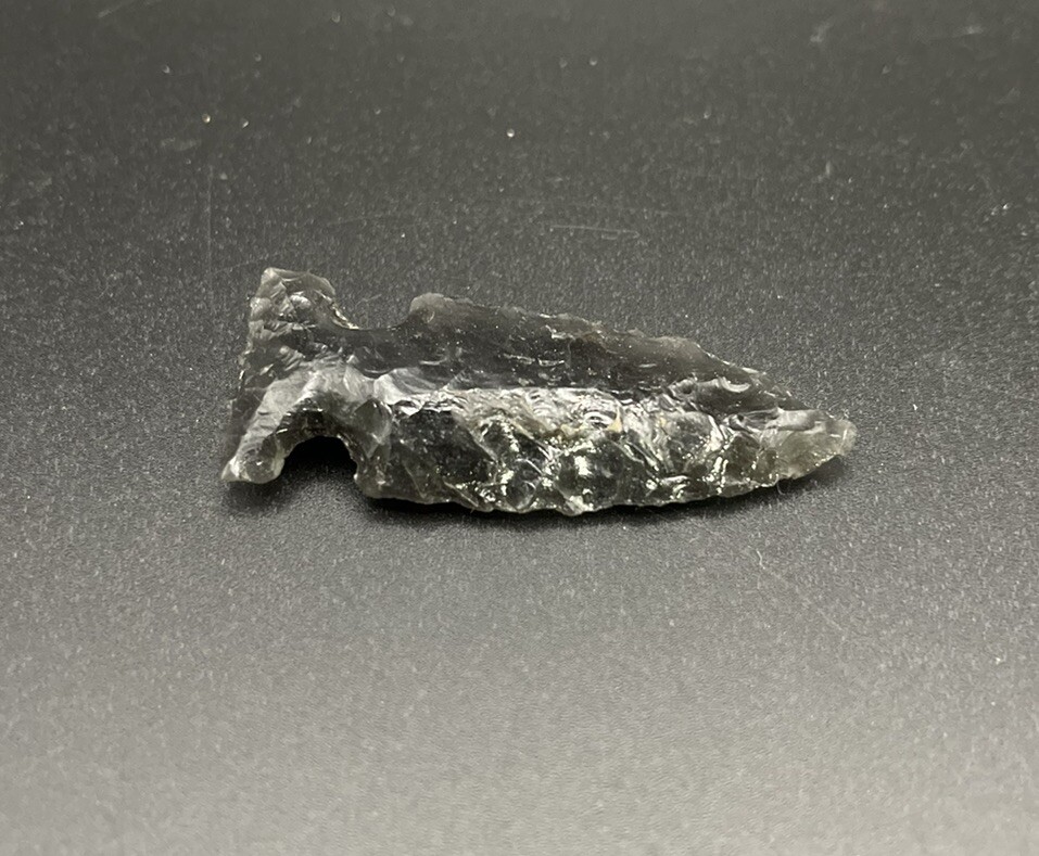 2.5” Obsidian Side Notched Aarowhead