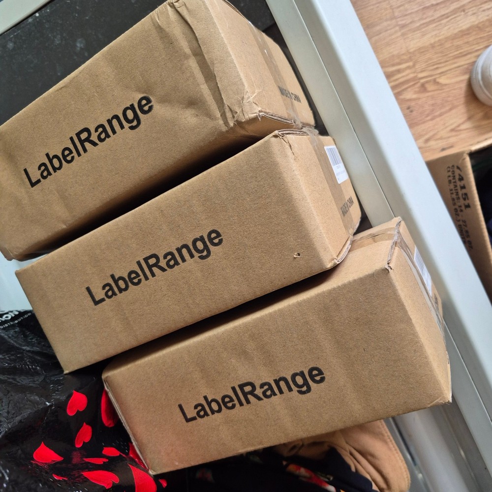 NEW LabelRange LP620 Label Printer and 3000 New Labels