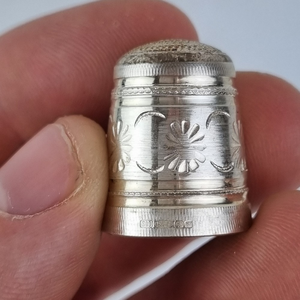 Solid Silver Thimble Birmingham 1999 Swann Thimbles