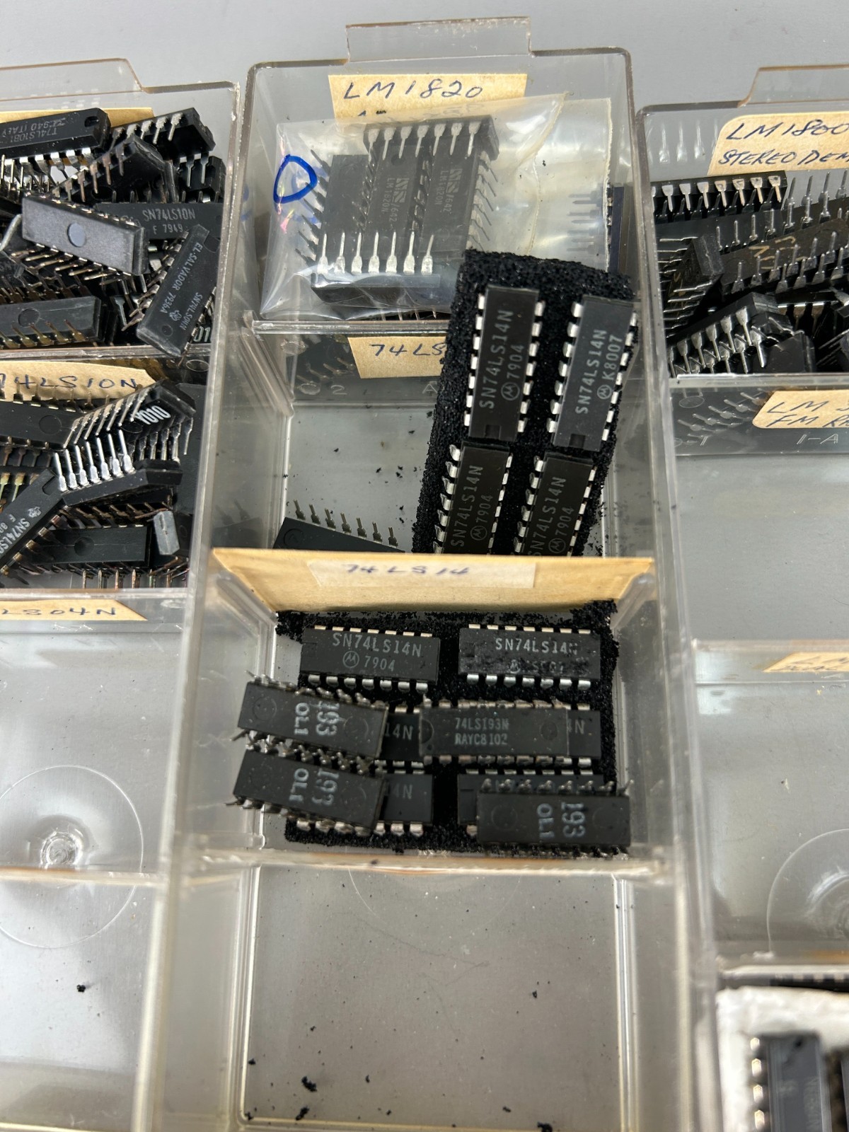 Vintage Integrated Circuits IC Lot Electronics Radio Repair New Old Stock