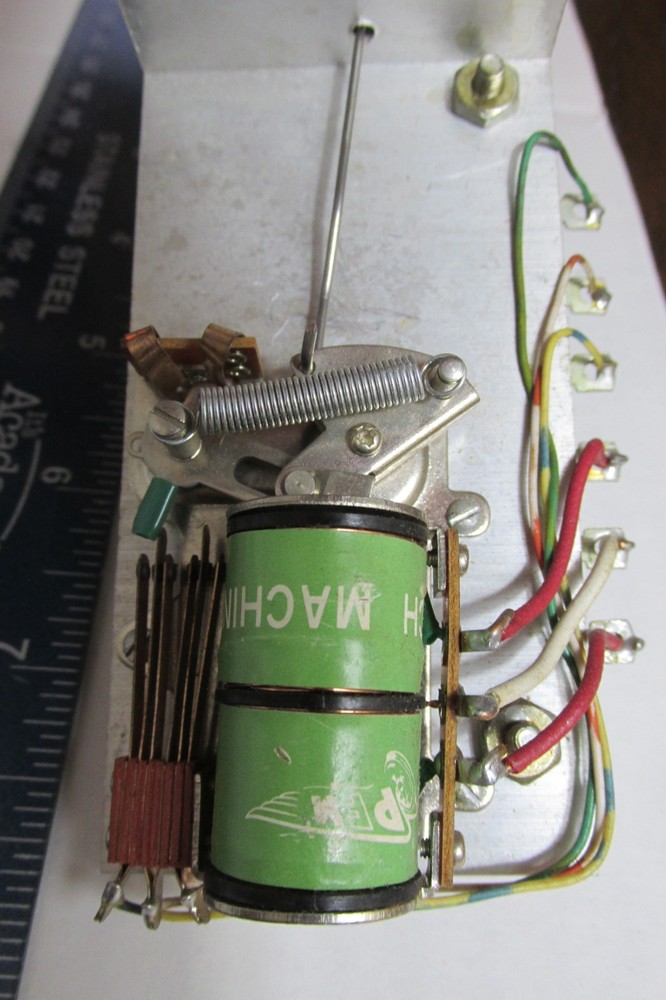 Layout Control System Mount Switch Machine