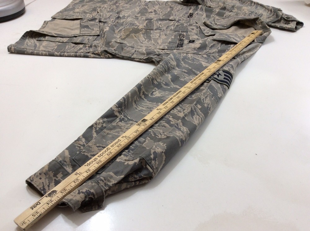 US Air Force Man’s Utility Coat Air Force Camouflage Pattern Size 40 Regular