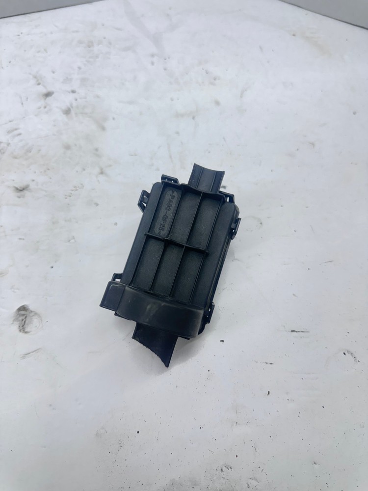 Chevrolet GMC OEM SARCV Voltage Generator Module 15902094