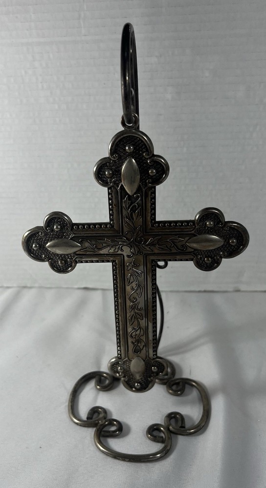 International Silver Company Hanging Cross With Stand Decorative Silver Tone EUC