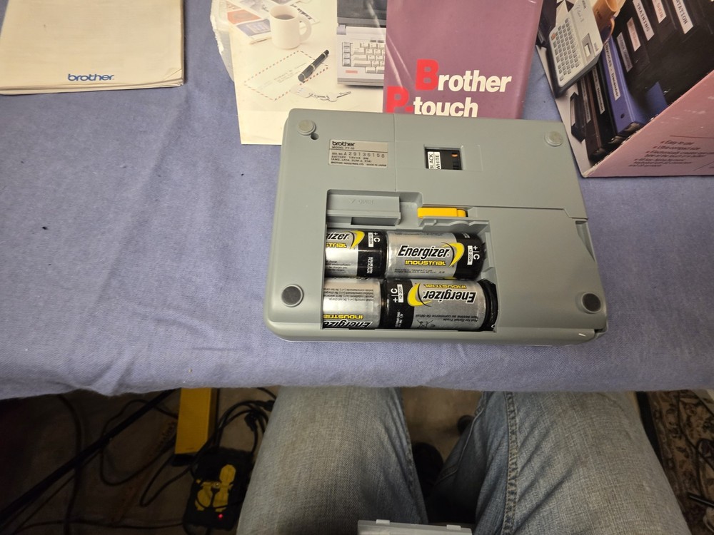 Brother P-Touch III Electronic Labeling System Model PT-10