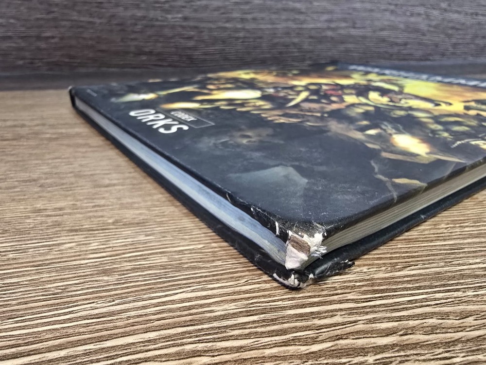 Warhammer 40k Codex: Orks 9th Edition Hardback Book Games Workshop 2021