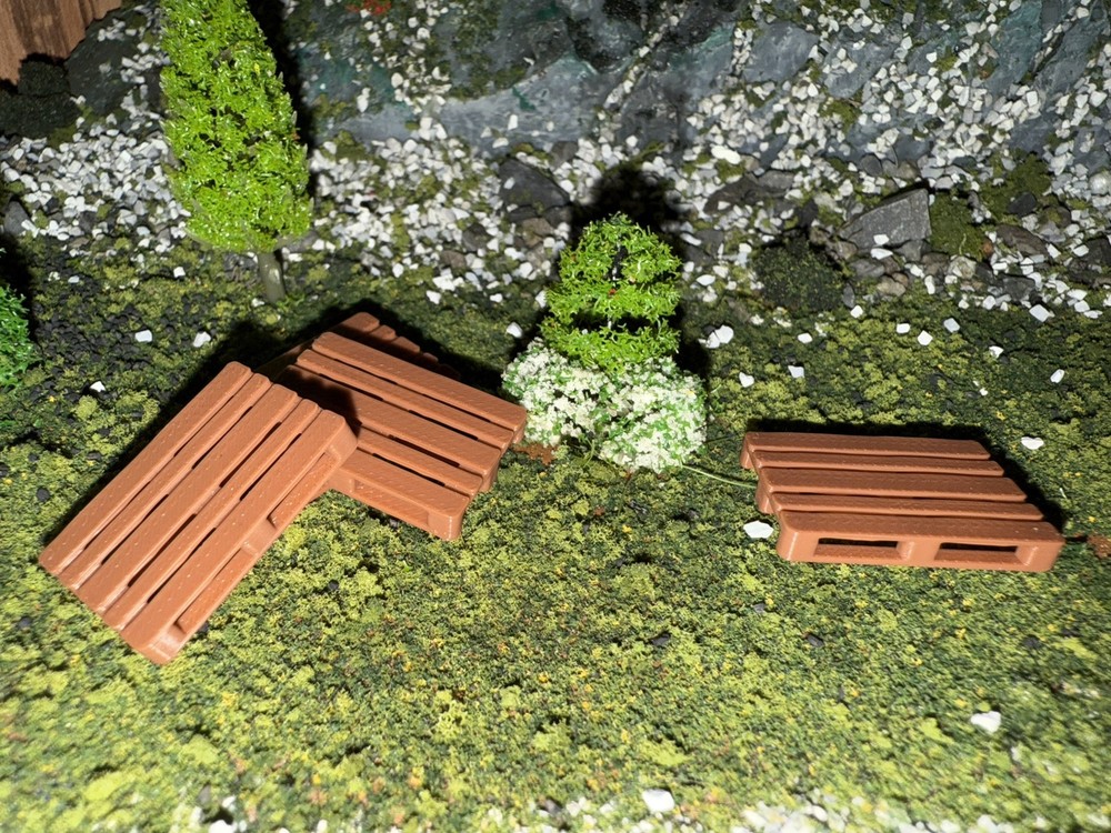 1:48 O Gauge Pallets 4PK - Brown