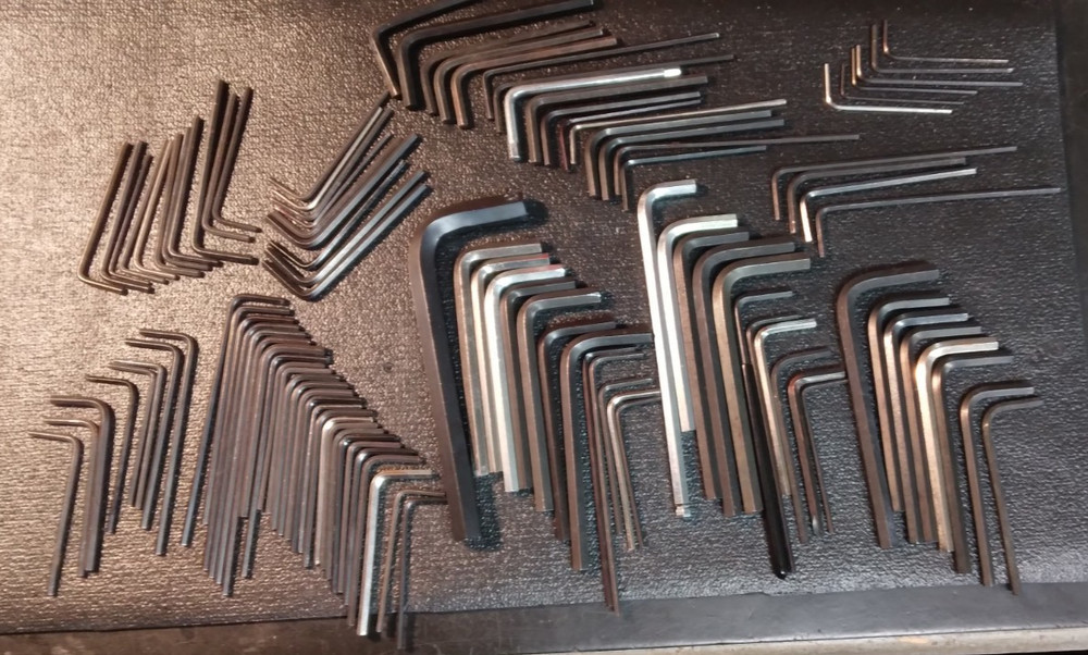 ASSORTED ALLEN WRENCHES 112 PCS. 2 LBS.