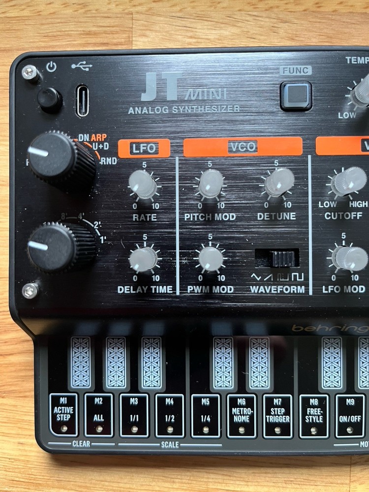 Behringer JT Mini Polyphonic 3-voice Analog Synthesizer