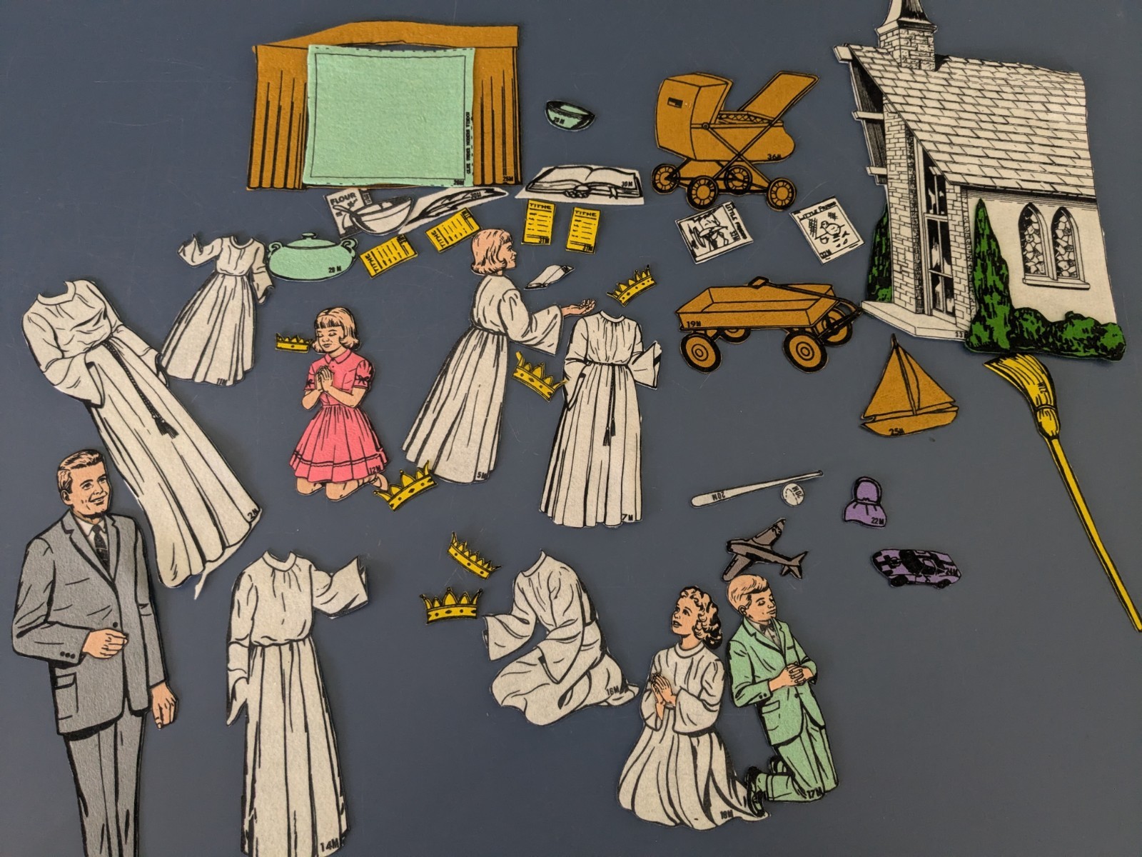 Vintage Huge Lot Of 1017 Pieces Of Felt Flannel Graph Sunday School