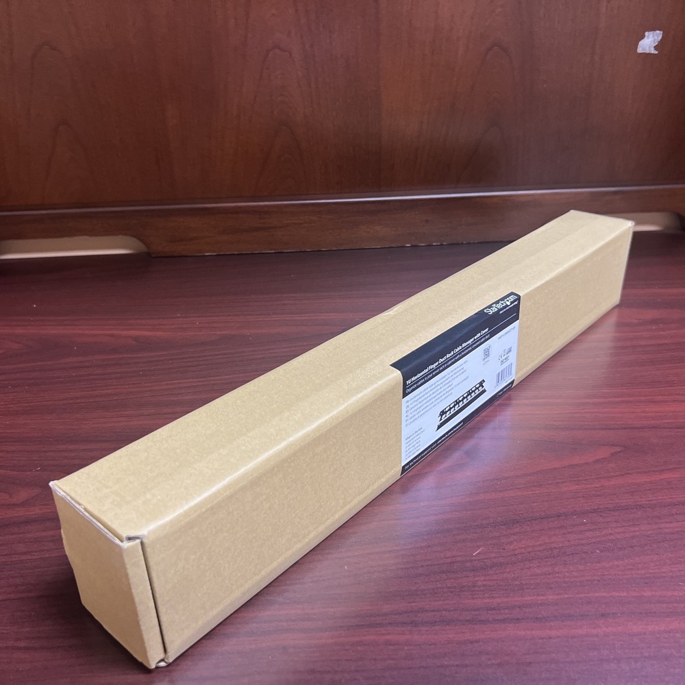 Startech.com 1U Horizontal Finger Duct Rack Cable Manager With Cover