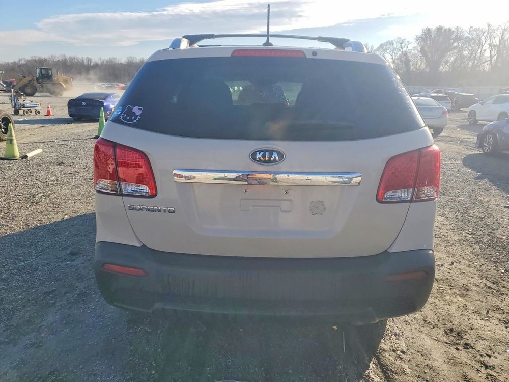 SORENTO 2011 Glove Box 5050733