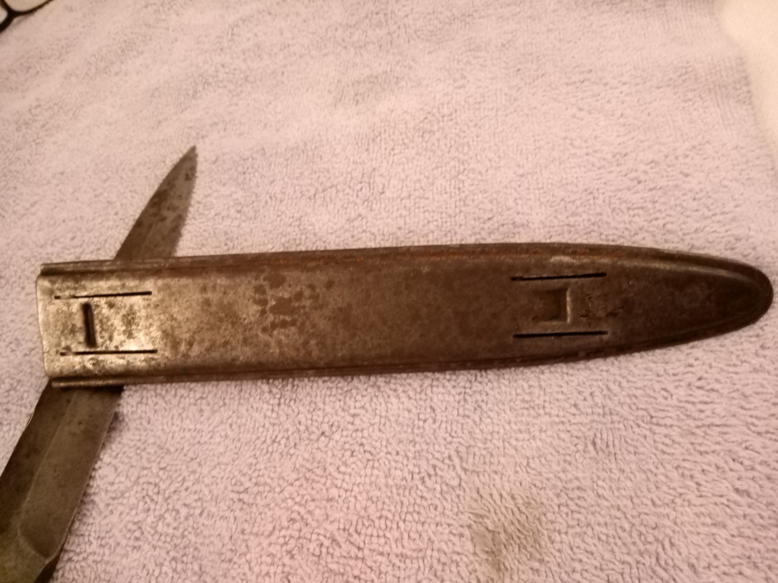 Original WW1 1918 LF&C trench knife, Theater Modified with original sheath