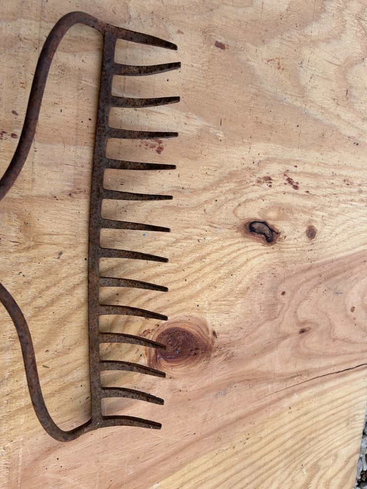 Rake Head Rusty Rustic no handle Original Vintage Primitive Metal