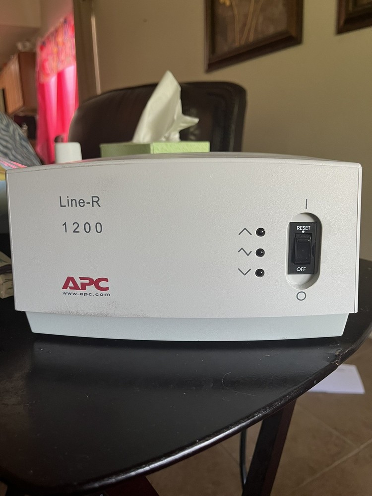 APC Automatic Voltage Regulator | LE1200 | Line-R 1200VA Tested Working