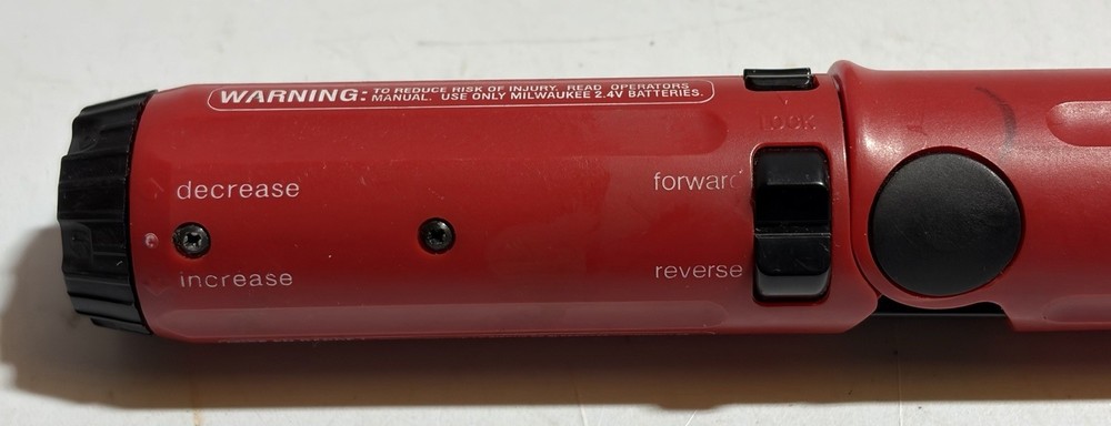Milwaukee Screwdriver Model 6539-1 2.4v