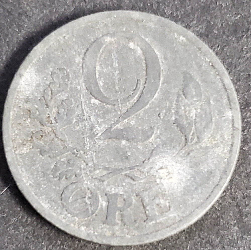 Denmark, nice 1943 2 ore coin