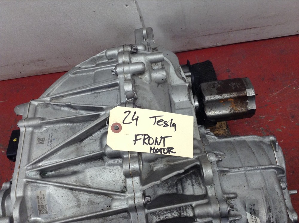 20-24 TESLA MODEL Y PERFORMANCE FRONT DRIVE UNIT ENGINE MOTOR OEM